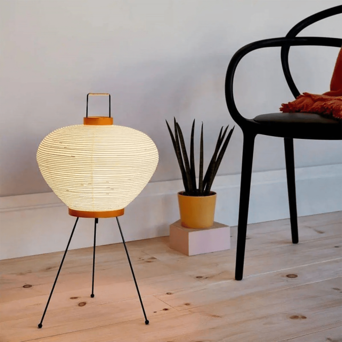 Akari Paper Silhouette Table Lamp