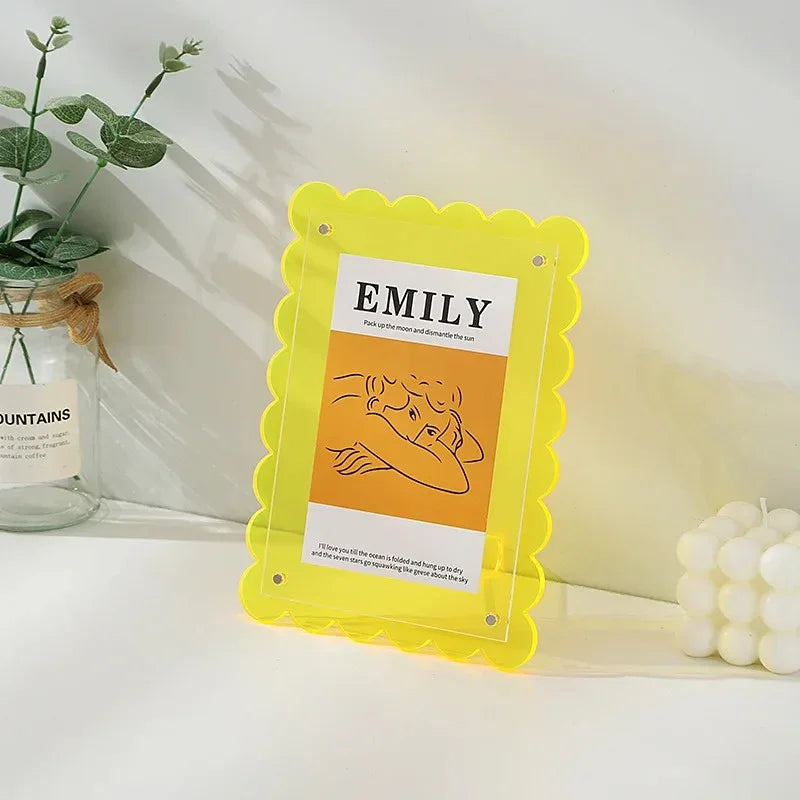 Floating Acrylic Thick-Edge Display Photo Frame