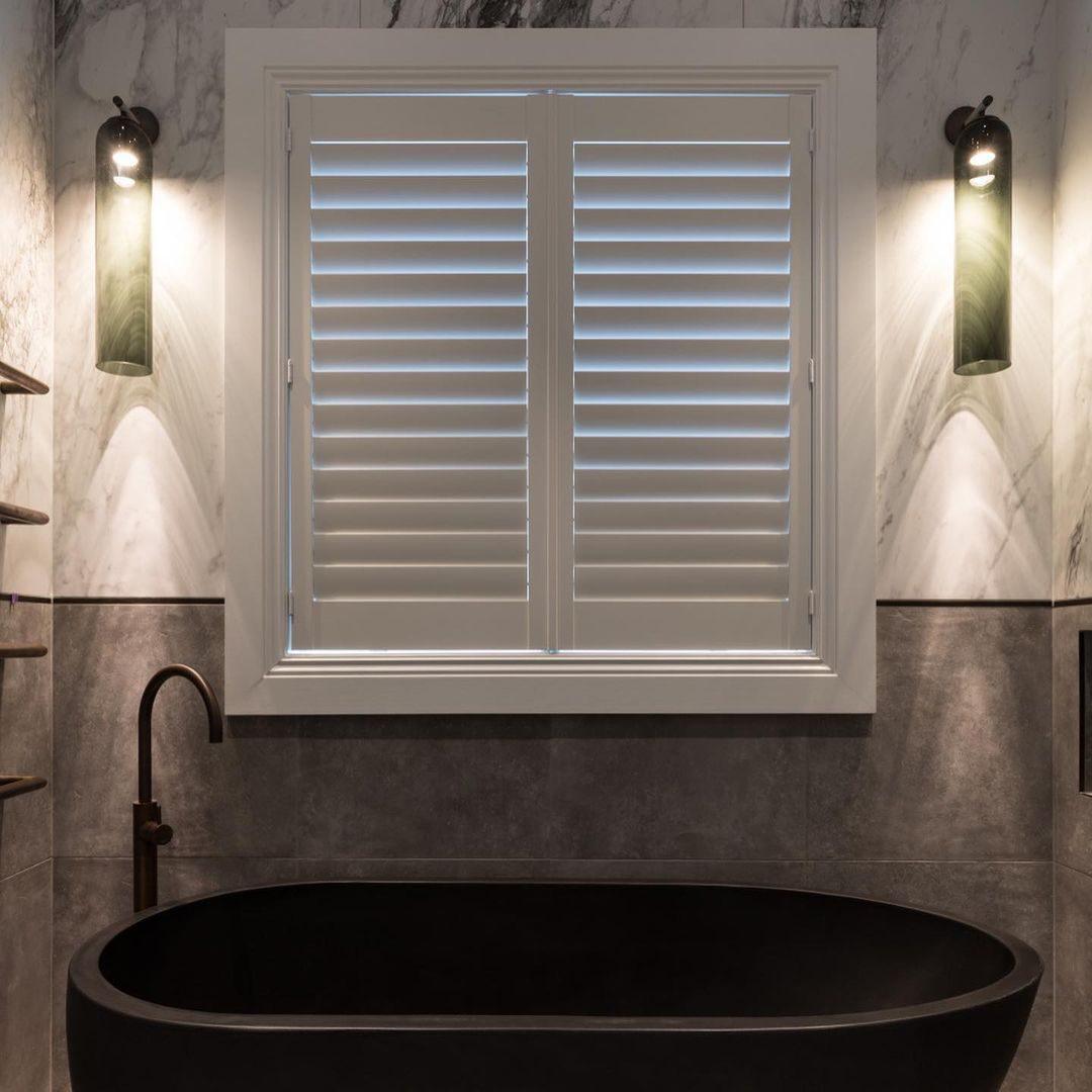 Art Glass Wall Sconce Light