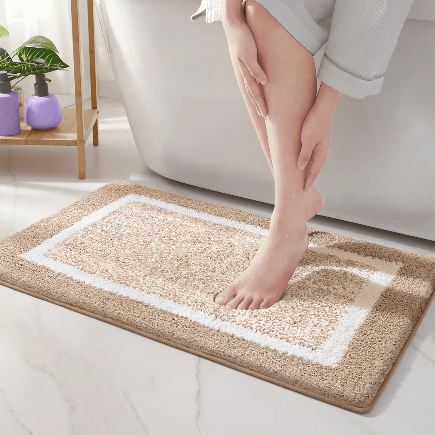 Non Slip Geometric Bath Mat | Microfiber Bathroom Rug