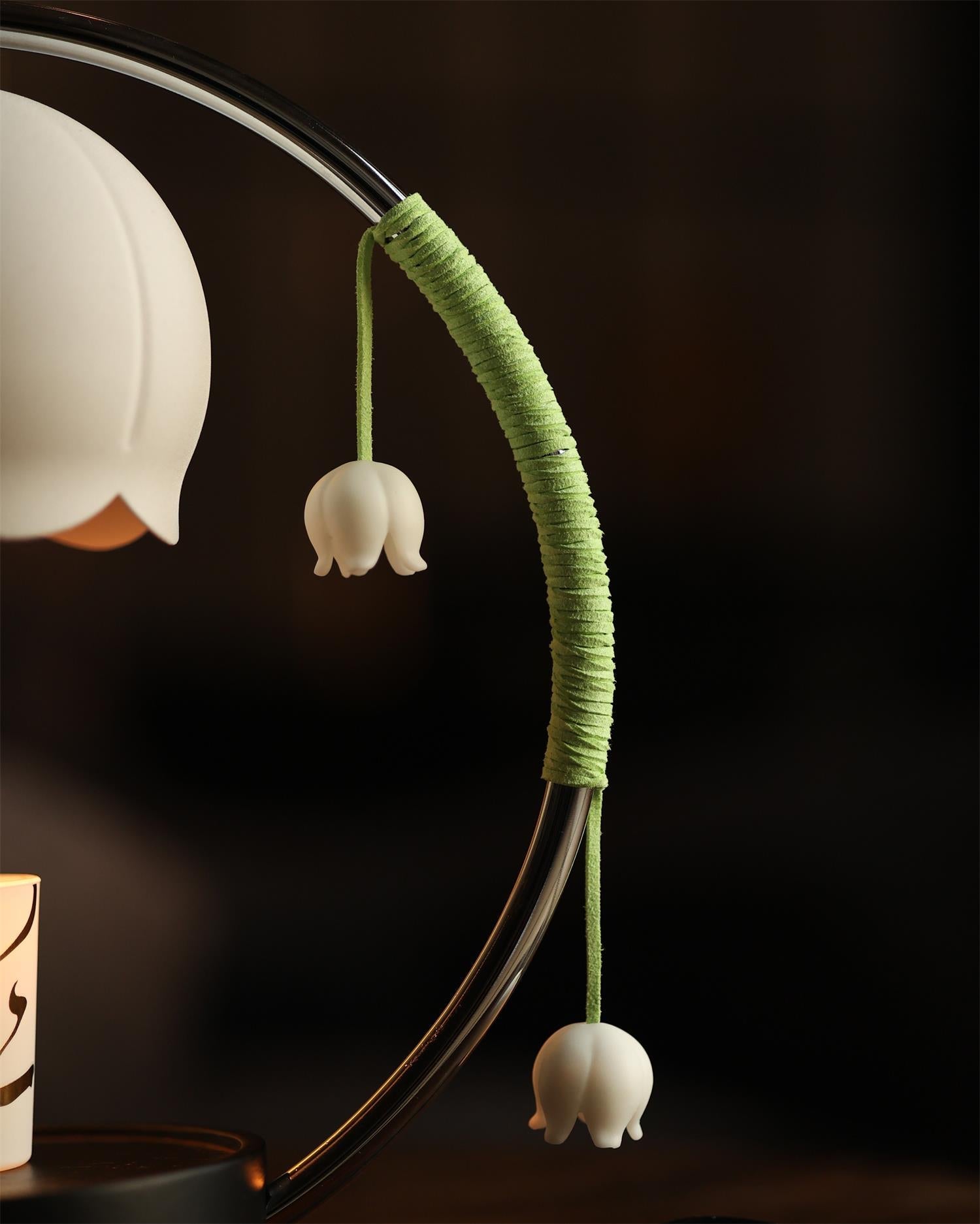 Minimal Arc Base Candle Warmer Lamp