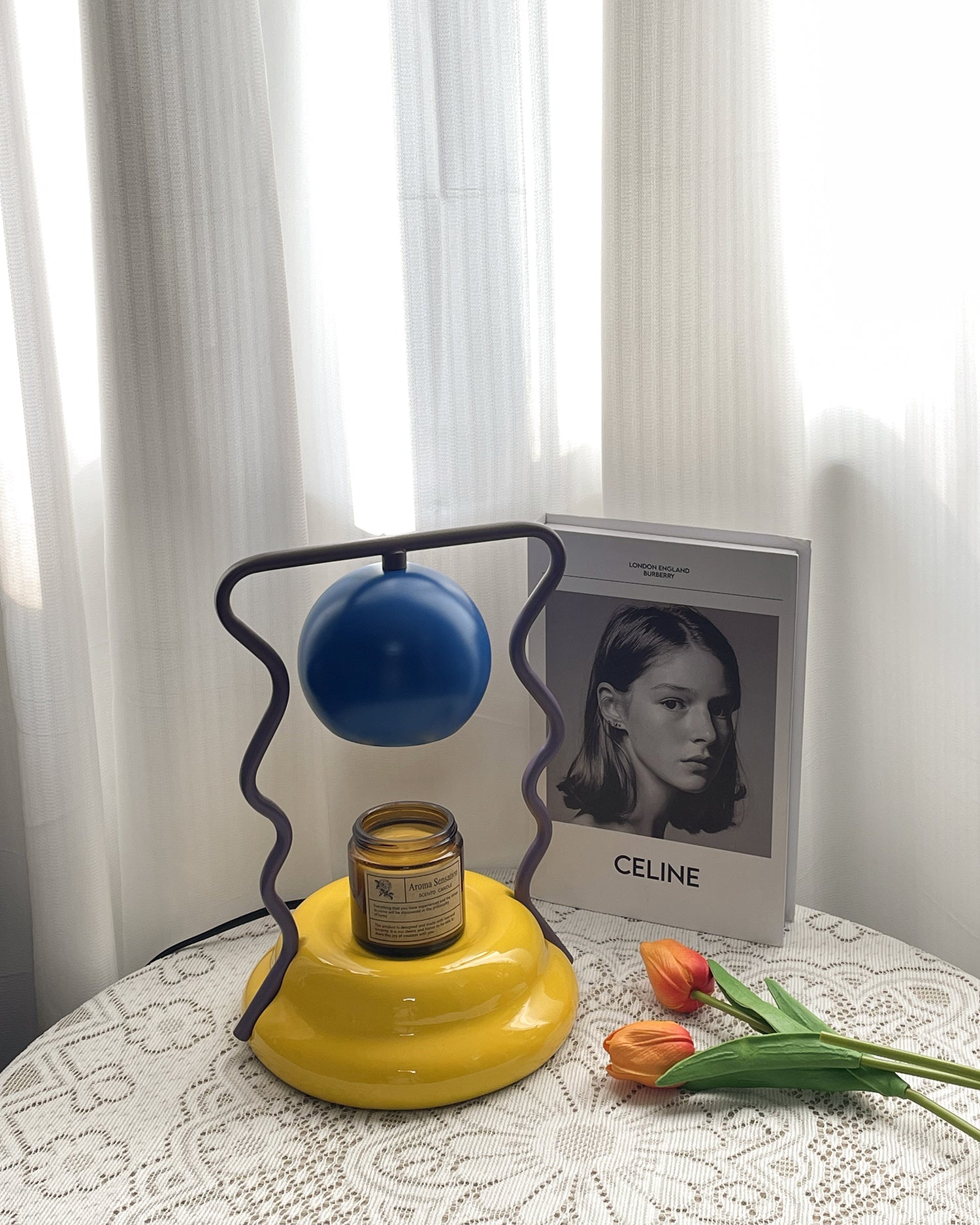 Hourglass Sculptural Candle Warmer Lamp