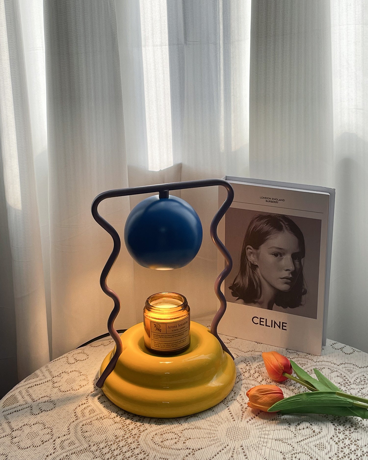 Hourglass Sculptural Candle Warmer Lamp