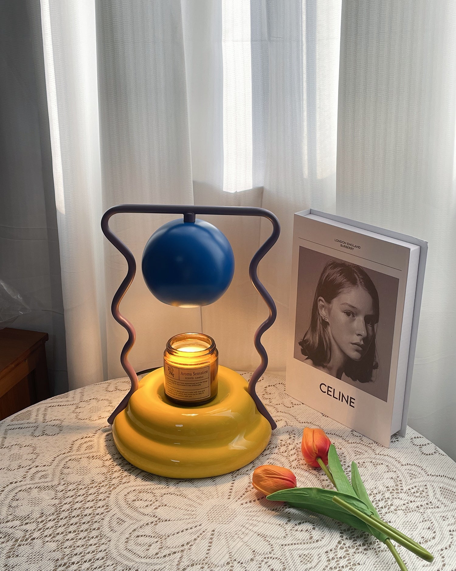 Hourglass Sculptural Candle Warmer Lamp