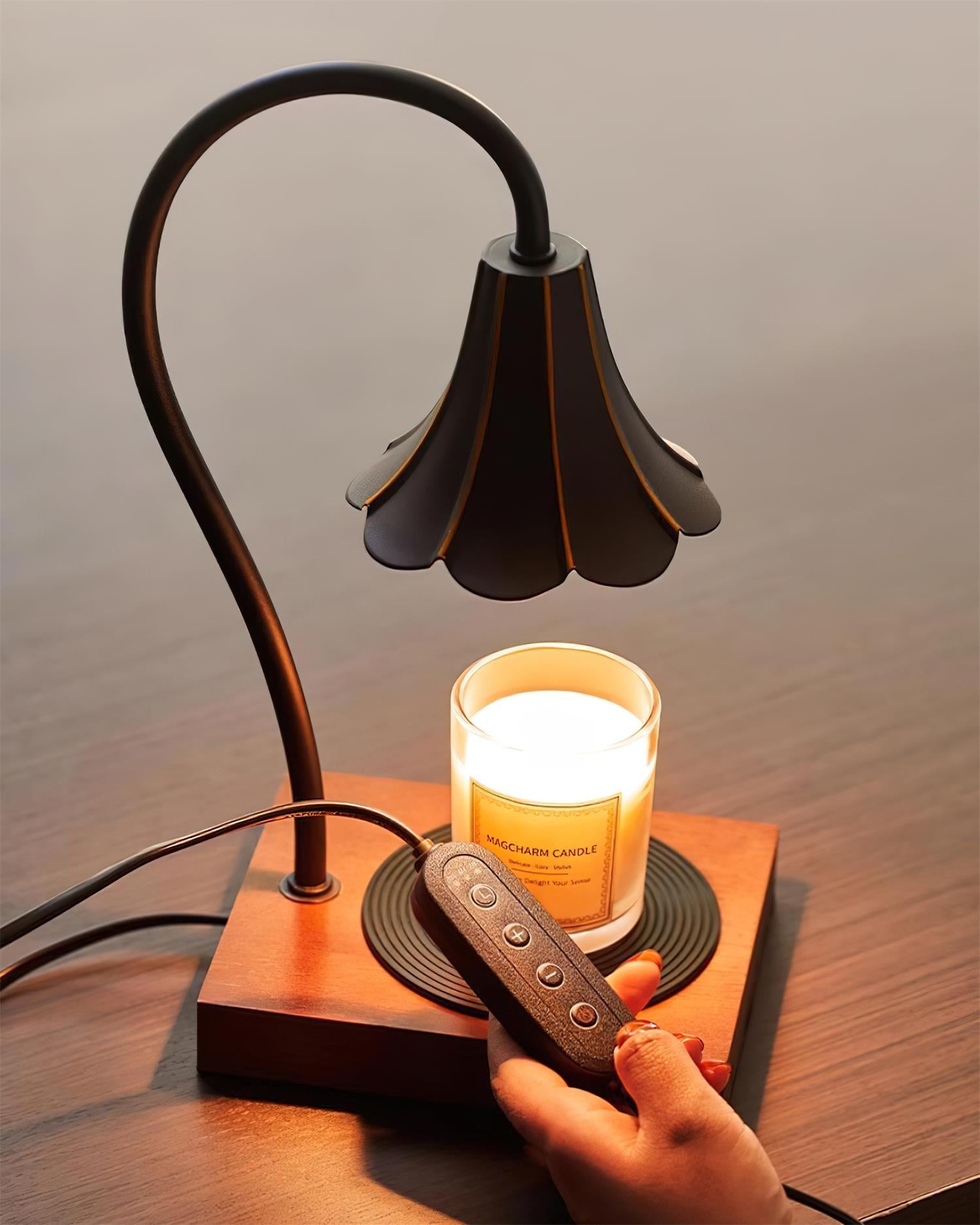 Arched Metal Frame Candle Warmer Lamp