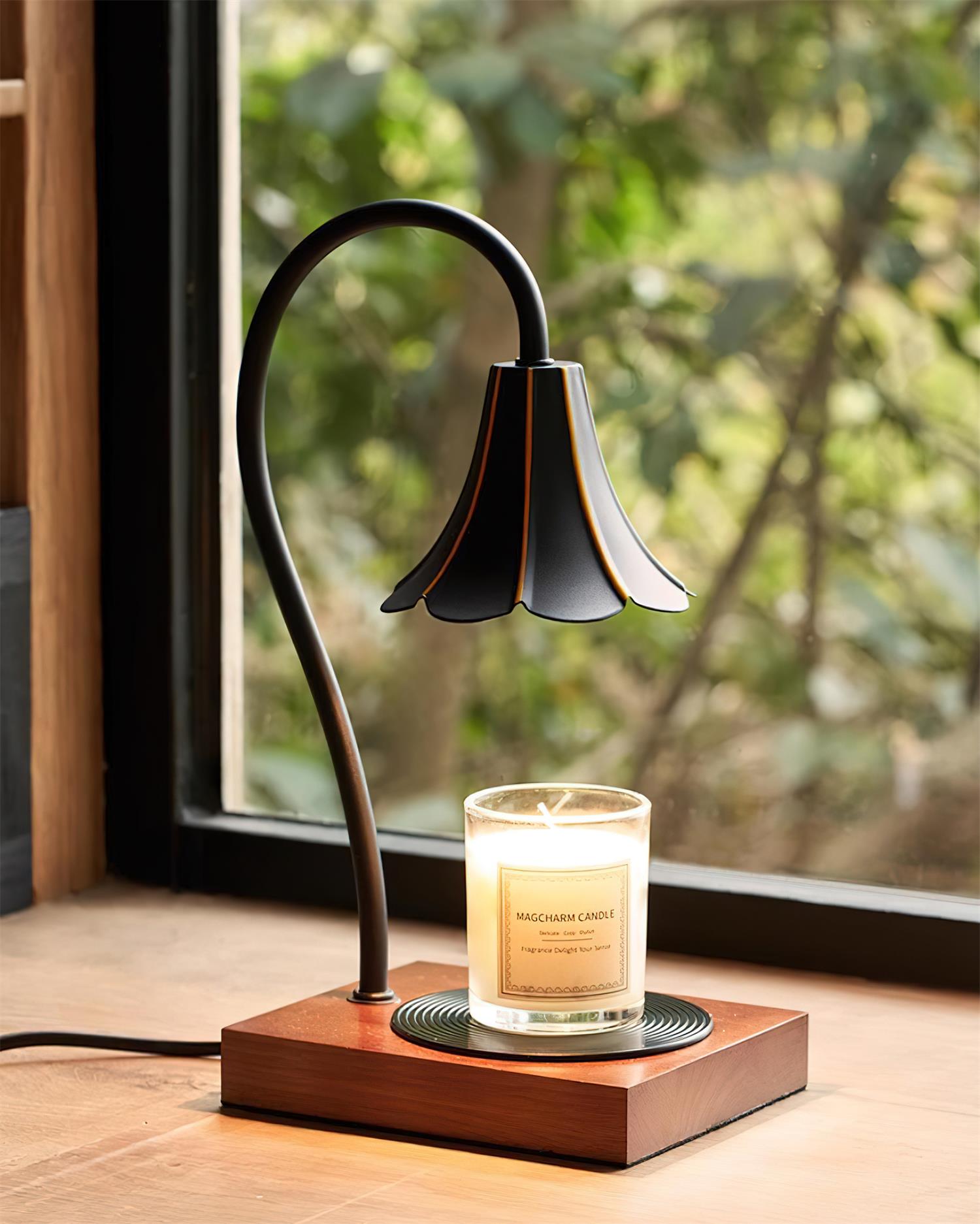 Arched Metal Frame Candle Warmer Lamp