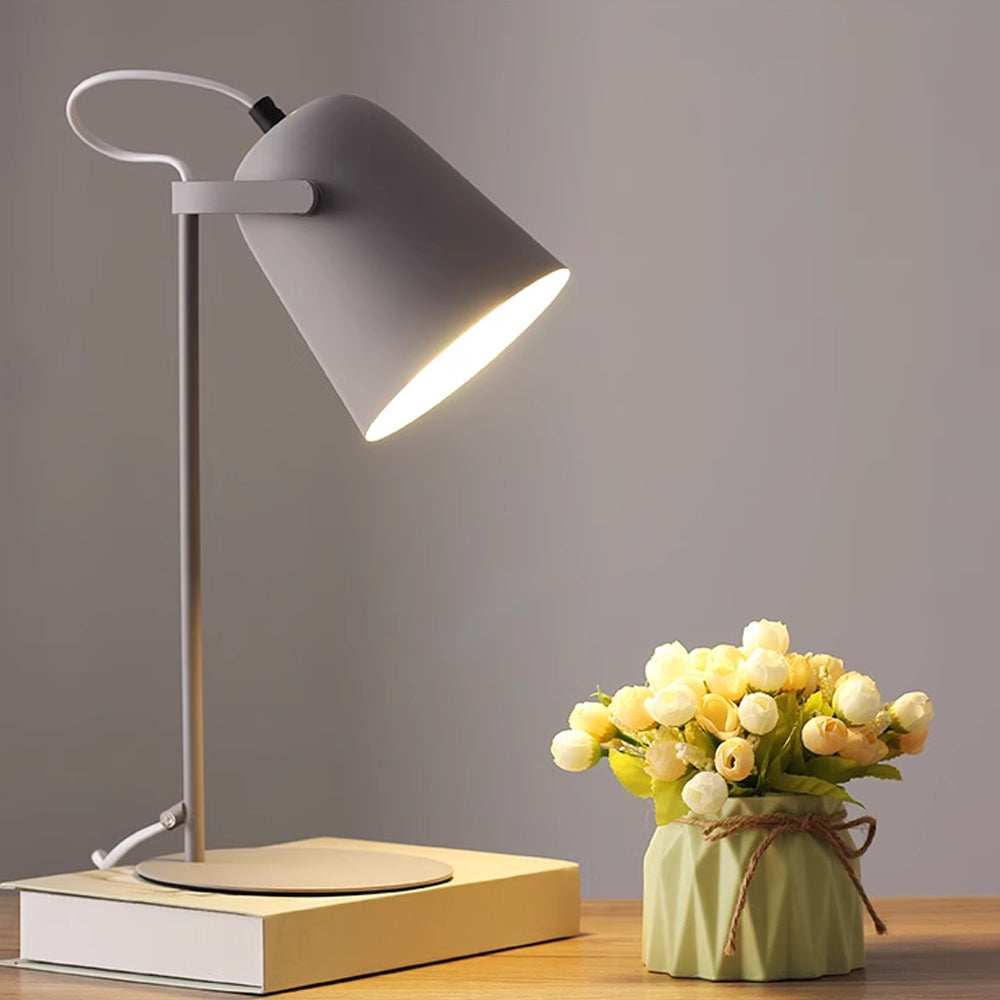 Macaron Color Iron Table Lamp