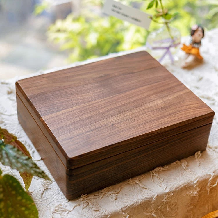 Luxury double-layer jewelry box made of solid walnut