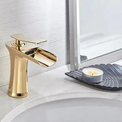 Mai - Single Handle Gold Bathroom Faucet BO-HA Gold Finish