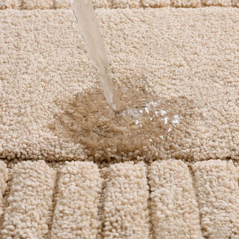Minimalist Stripe | Non-Slip Bath Mat – Soft Flocking Material 2