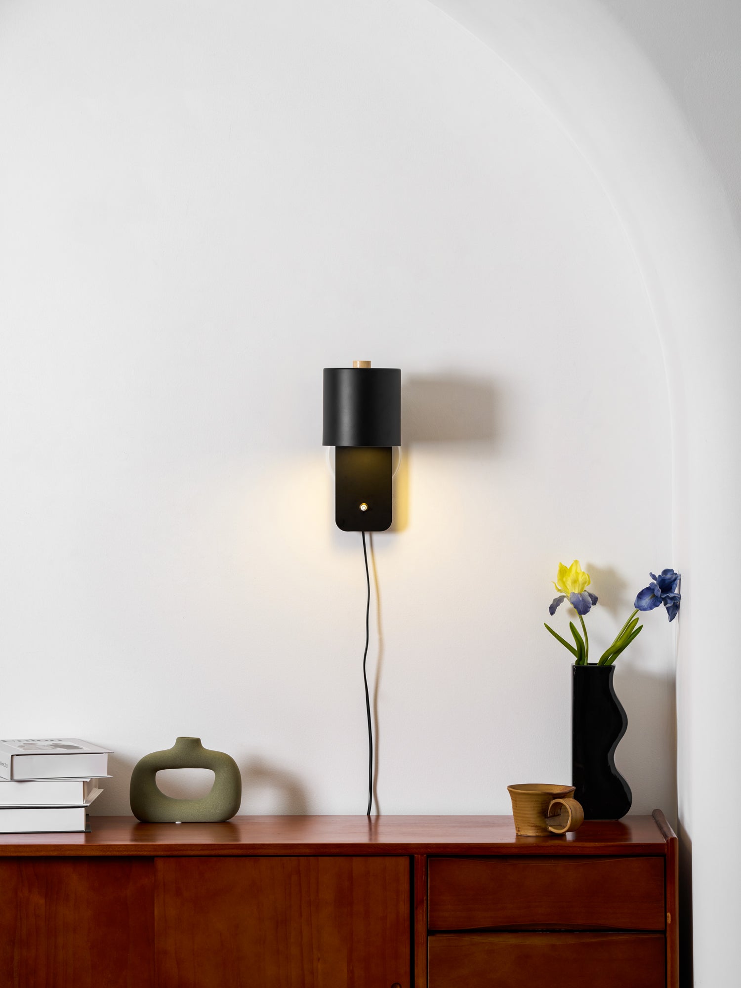 Plug-In Adjustable Cylinder Wall Light