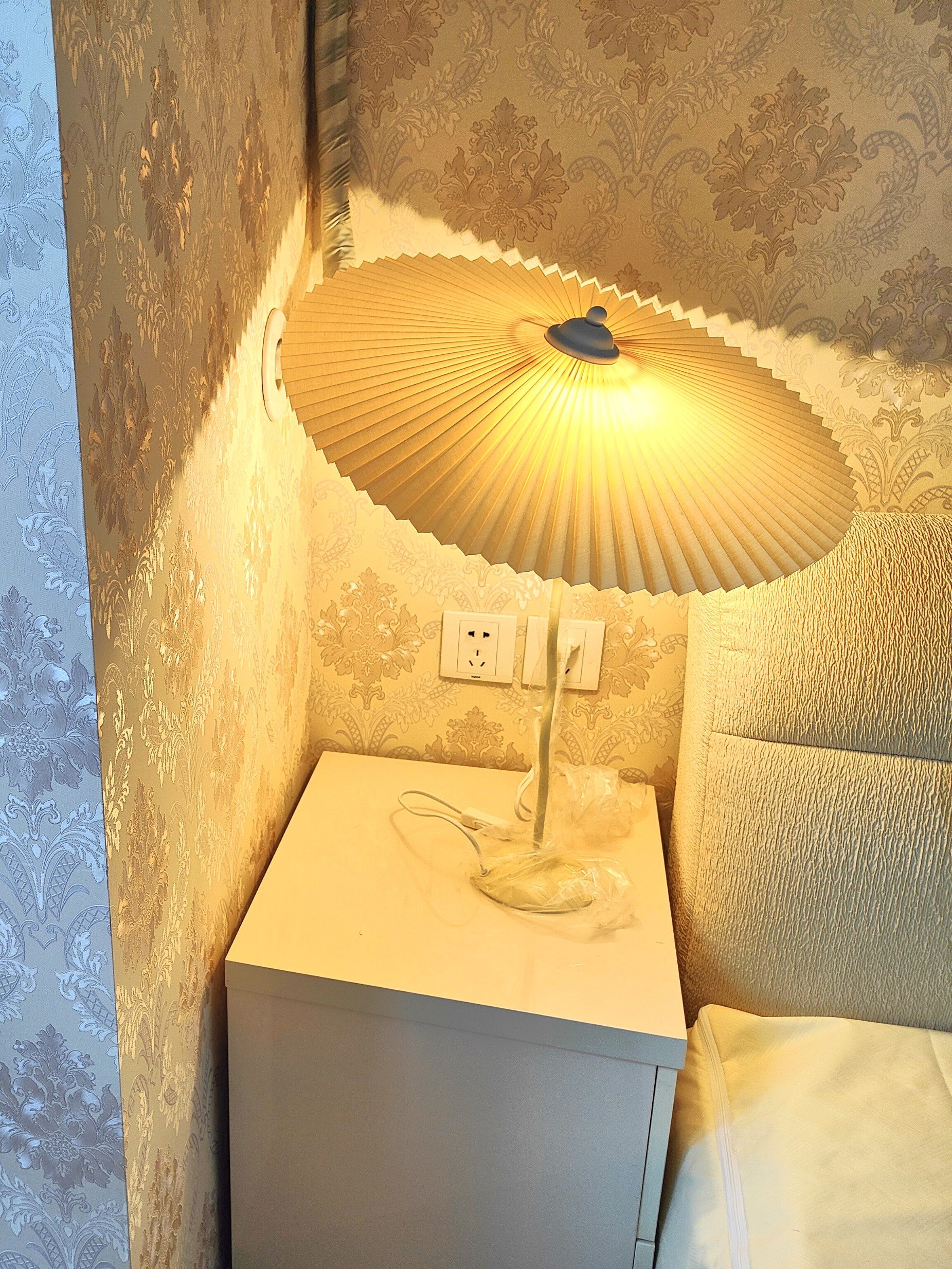 Amber Glass Sculptural Table Lamp