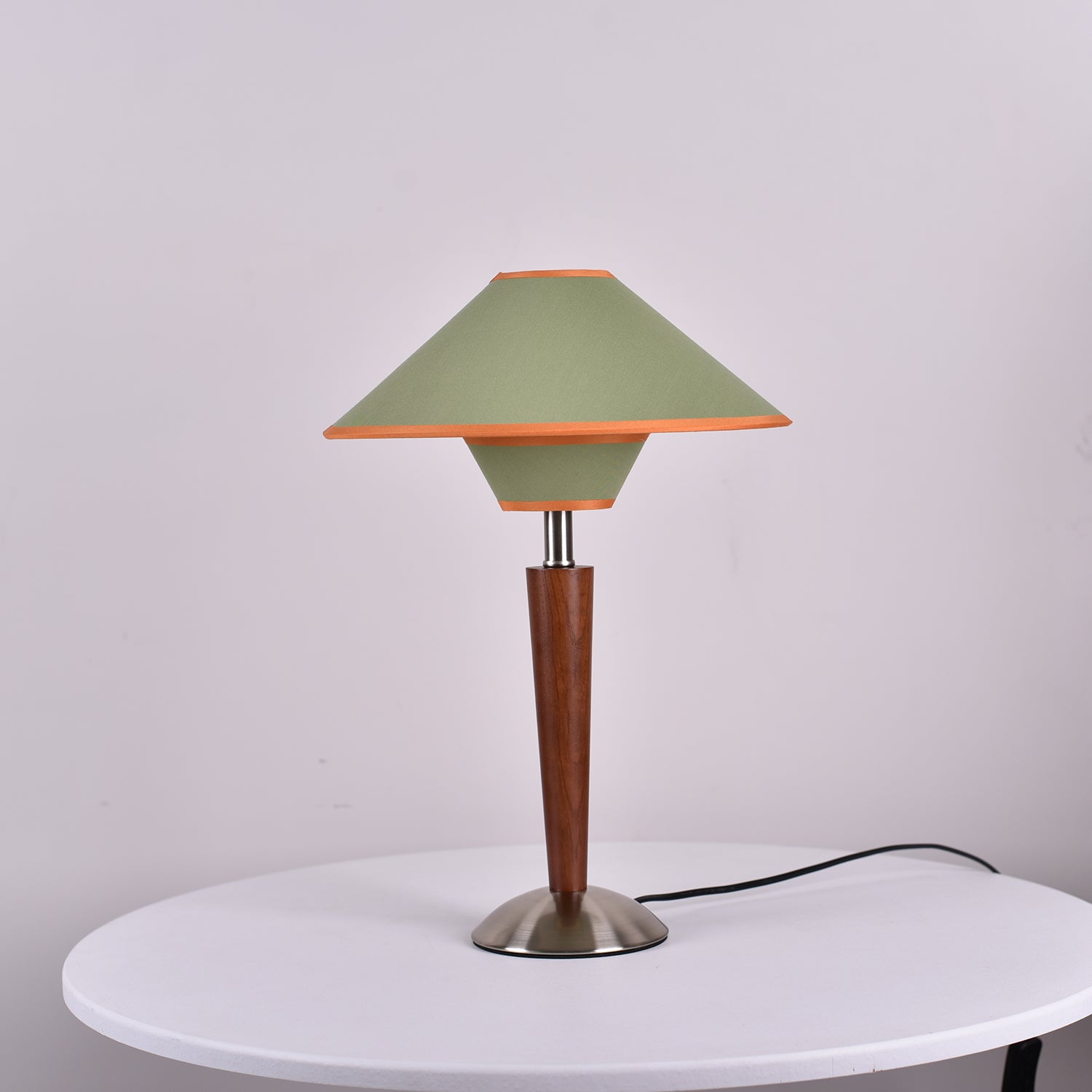 Wooden Stem Classic Table Lamp