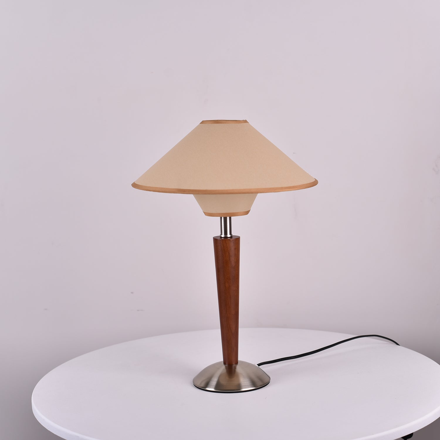 Wooden Stem Classic Table Lamp