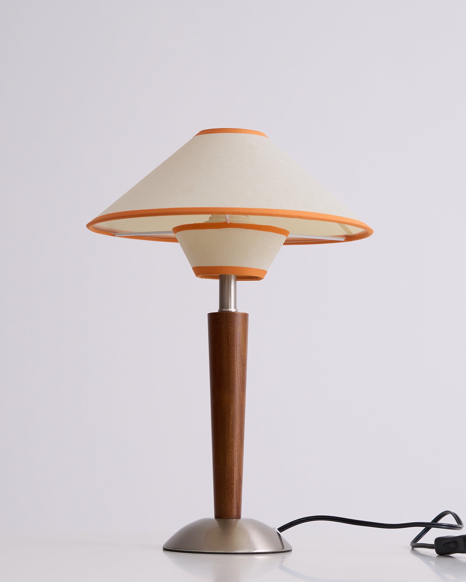 Wooden Stem Classic Table Lamp
