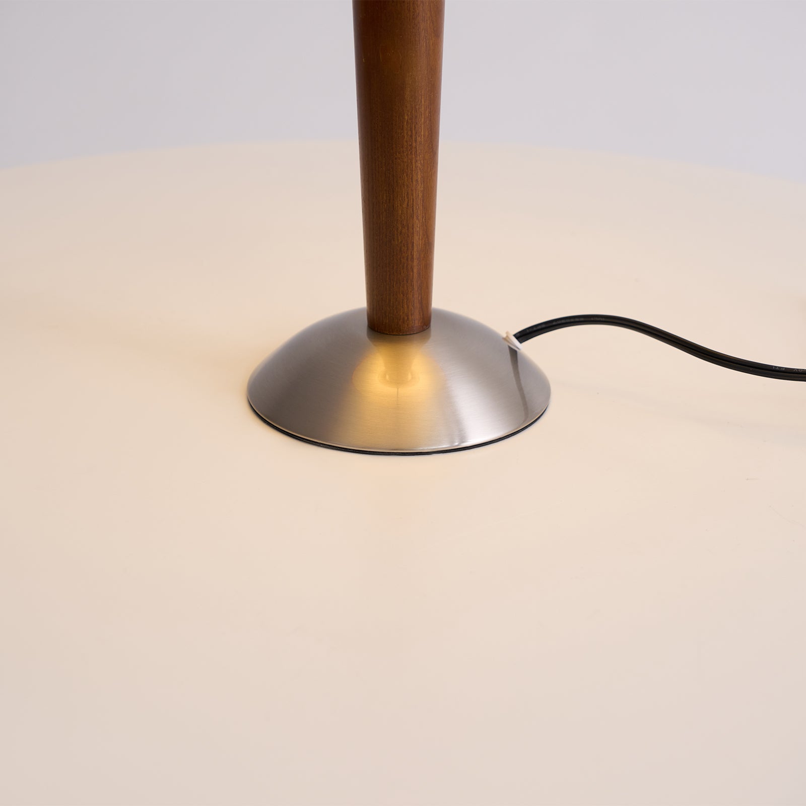 Wooden Stem Classic Table Lamp