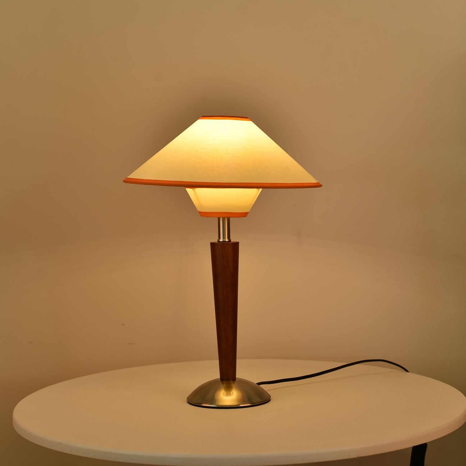 Wooden Stem Classic Table Lamp
