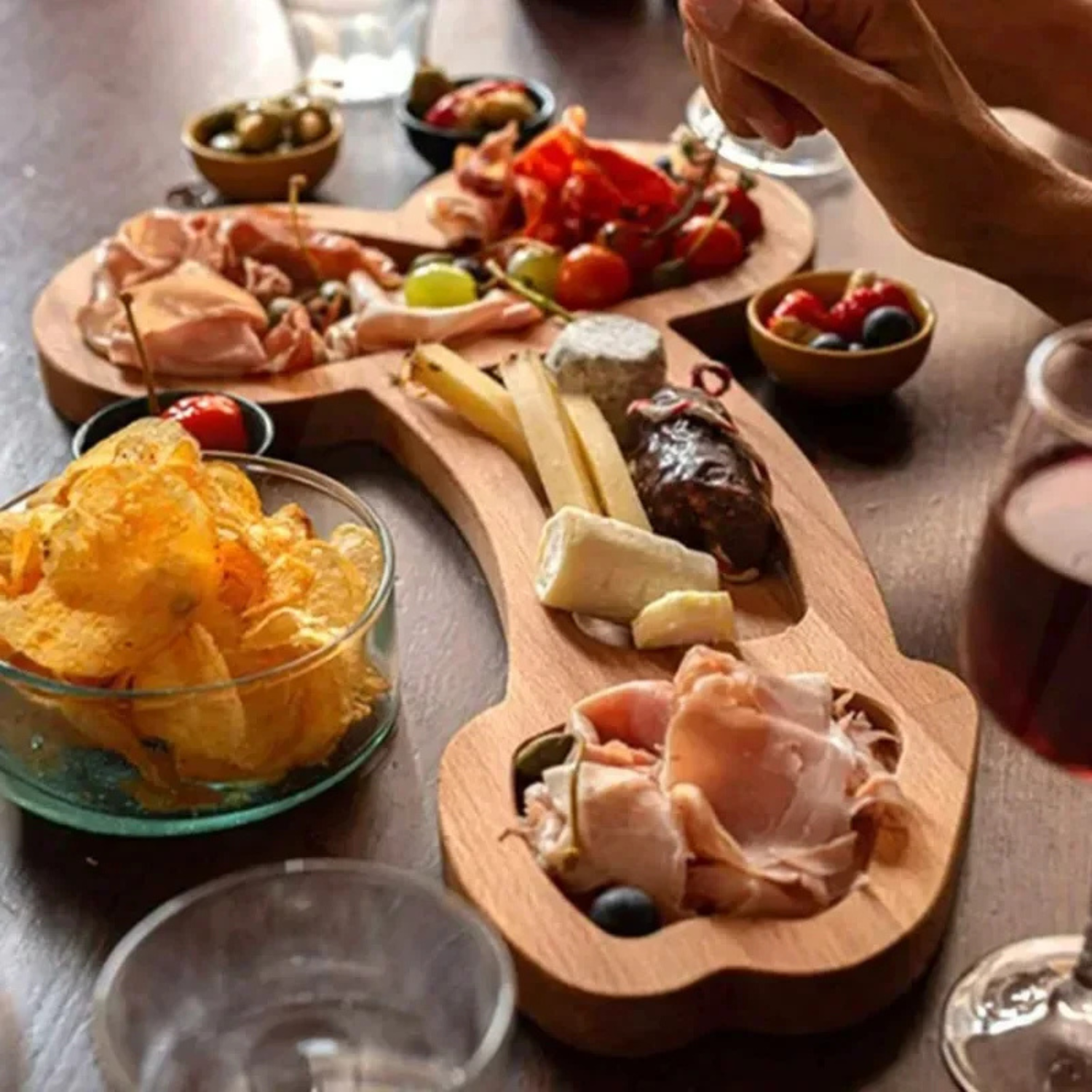 ArtZ® Spitting Cobra Charcuterie Board Spitting Cobra Charcuterie Board