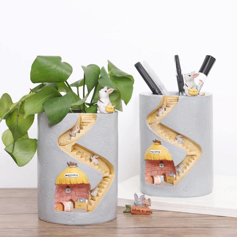 Pet House Ceramic Planter Pot