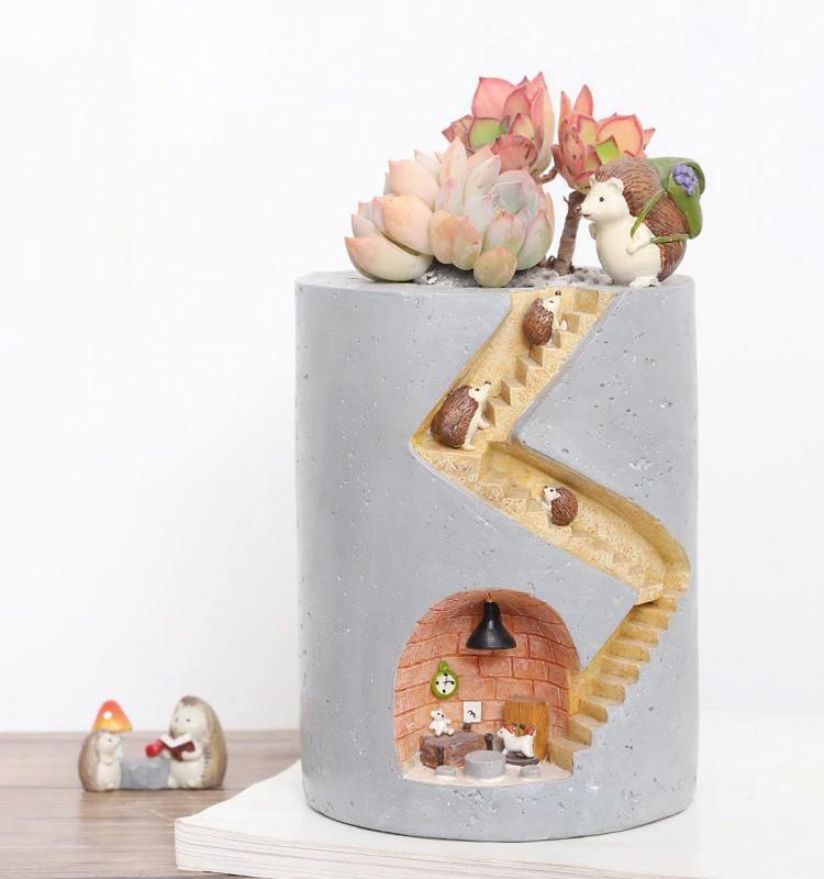 Pet House Ceramic Planter Pot