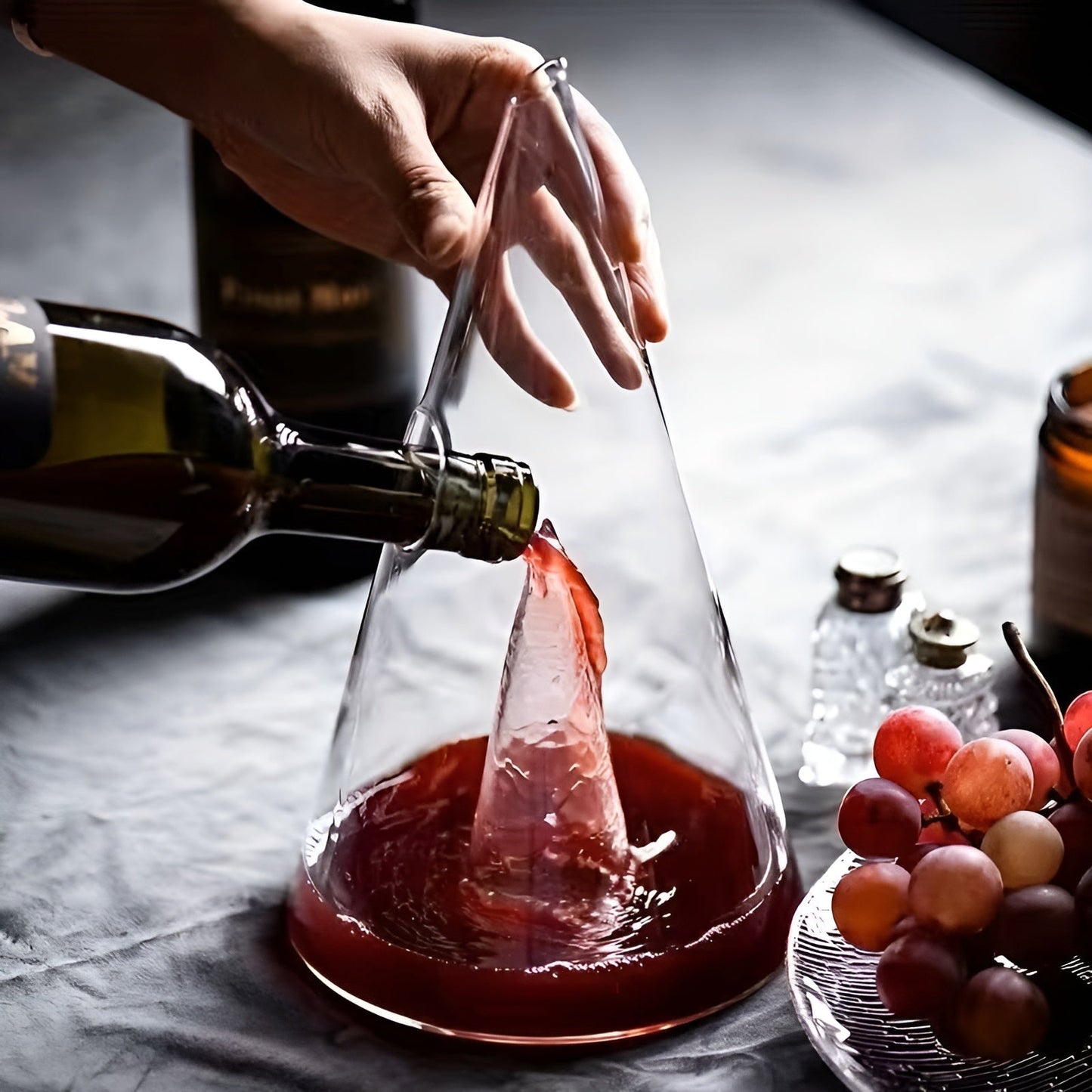 Aerating Red Wine Decanter | Glass Carafe with Stylish Waterfall Top