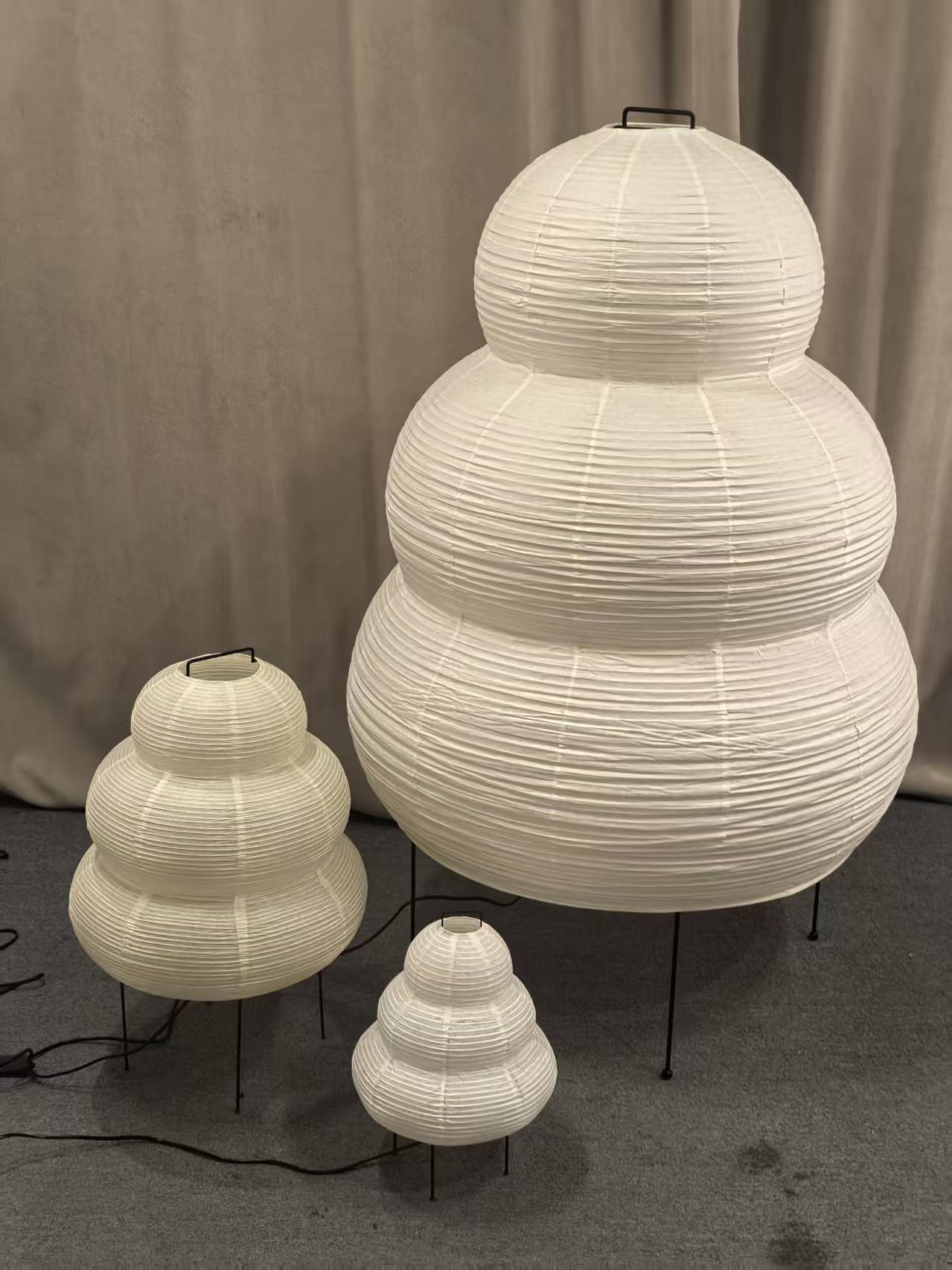 Akari Paper Silhouette Table Lamp