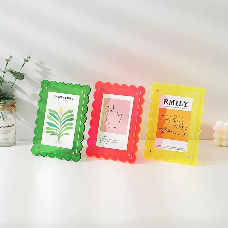 Floating Acrylic Thick-Edge Display Photo Frame