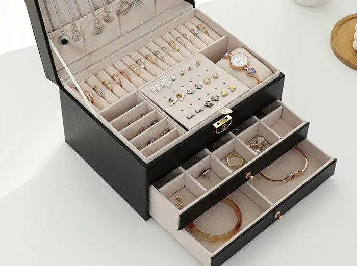 Jewellery box with multiple layers and velvet interior – Maeva-Dark green-State of Style