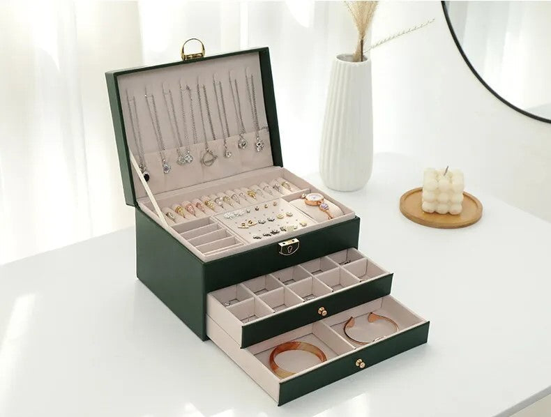 Jewellery box with multiple layers and velvet interior – Maeva-Dark green-State of Style