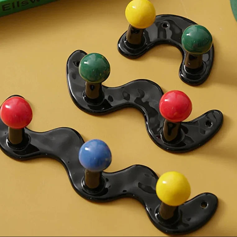 Color Dot Wall Hook Rack