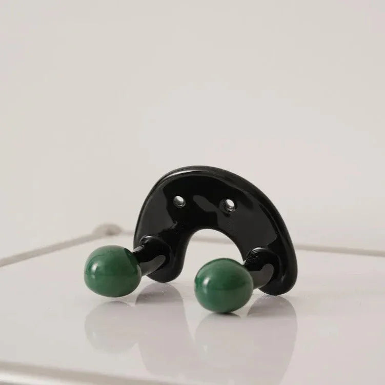 Color Dot Wall Hook Rack