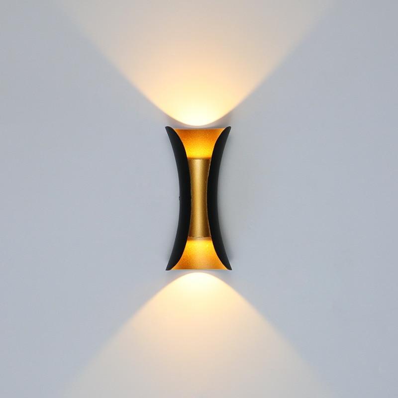 Modern LED Outdoor Wall Lamp - LumiEdge-Small (6W)-Warm White-Black and Gold-State of Style